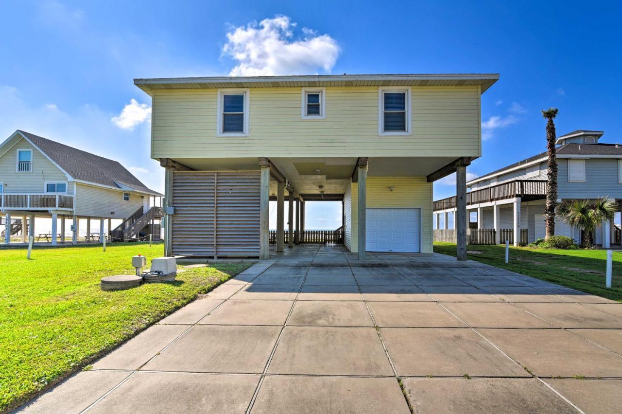 Beachfront Galveston Getaway With Deck And Views! Villa Exterior photo